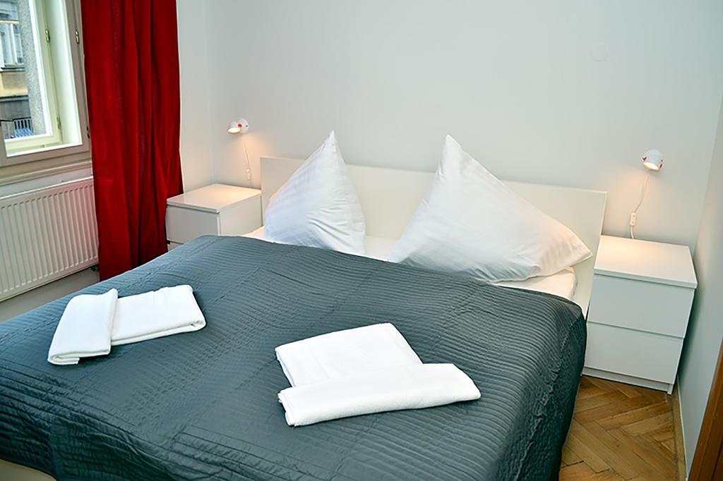 Classic 2bdr By Ruterra Apartment Prague